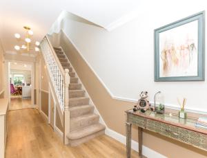 Fashionable Chic Townhouse in D4