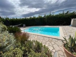 Villas Villa bleue - piscine * climatisation * Wifi * vue dominante : photos des chambres