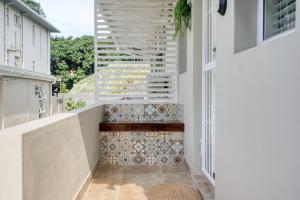 Hampton Collection - 2 Sleeper Studio Apartment with Pool