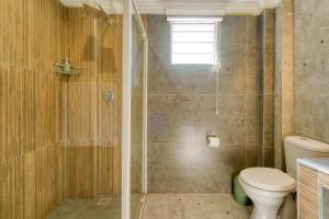 Hampton Collection - 2 Sleeper Studio Apartment with Pool