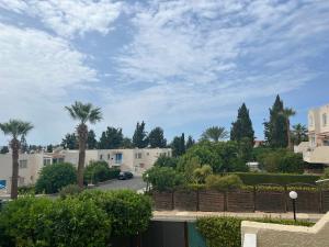 Modern Seaview Townhouse in Coral Bay