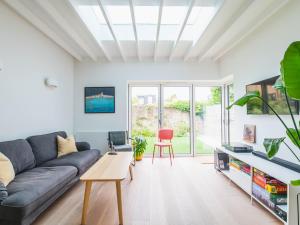 Pass the Keys Peckham House with garden London