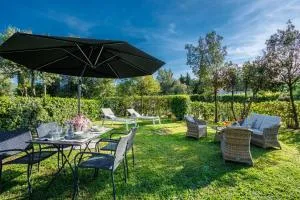 Pietro Farmhouse Apartment in Wine Resort in Lucca - Cappella