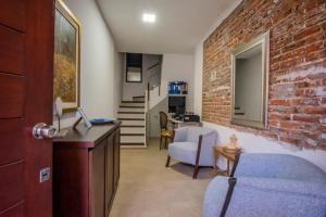 Exclusivo Apto Calle Principal