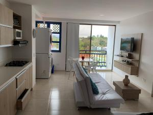 Apartamentos San Jose vistal al lago, cerca del parque. Guatape.