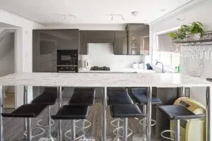 Get Away Home With Hot Tub Sleeps 7 - Iford