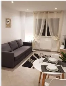 STUDIOS NEUFS ET AGRÉABLES - 马恩河畔博纳伊