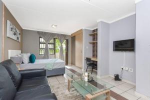 V&S Apartments - Luxury Studio in Fourways, Johannesburg