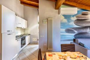 Elegant Apartment in Verona - 75 m² with Balcony