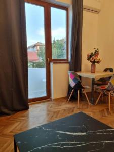 Cozy Apartment Near City Center