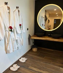 Villas La Cle du Bonheur sauna jacuzzi hammam massages : photos des chambres