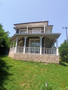 Grandvadi Villa kapalı ısıtmalı havuz