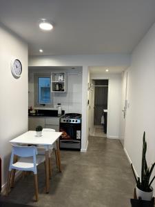 Exclusivo Monoambiente zona Plaza Paso By Lofter