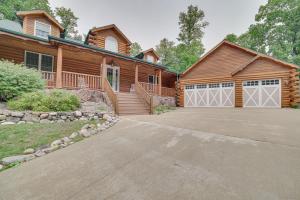 3 Mi to Schuss Mtn! Family Cabin at Shanty Creek