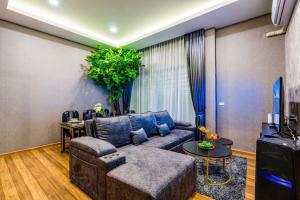 White Cloud & Brown Sand Luxury Pool Villa Cha-Am