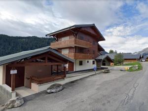 Appartement cosy au pied des pistes avec garage à Châtel - FR-1-693-4