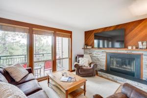 Seventh Mountain Condo in Bend with Scenic Views!