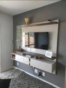 Apto novo em condomínio com ótima área de lazer e garagem