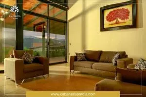 CABAÑAS LA PAROTA - La Mesa