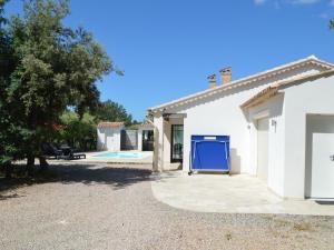 Maisons de vacances Lavish holiday home in Vidauban with bubble bath : photos des chambres