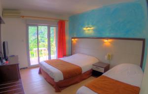 Hotels Le Mediterranee : photos des chambres