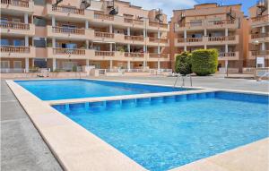 2 Bedroom Cozy Apartment In Cala Bona