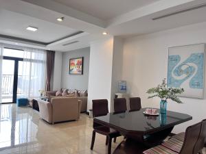 Vinhomes Royal City Luxury Apartment 2 Br