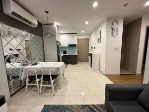 Căn hộ 2pn đầy đủ tiện nghi-Vinhomes Grand Park Quận 9