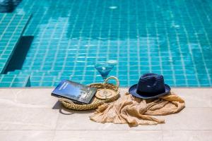 Big & Stylish 5 Bed 4 Bath Private Garden Pool Villa at Thongson Bay Beach