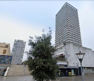 Sejours chez l'habitant Chambre spacieuse et confortable Il y a un ascenseur : photos des chambres