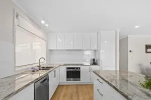 Aldinga Rose - Aldinga Beach - C21 SouthCoast Holidays - Port Willunga