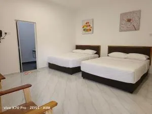 ASM Roomstay-4-2 Queen Beds - Kampung Pulai Baharu