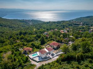 Villa Carrera with outdoor swiming pool near Opatija 