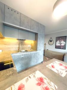 DowntownApartments Carrie