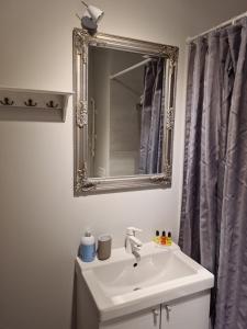 Lovely 1-bedroom condo