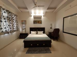 Leela Homestay Jabalpur - Lily - 2 BHK Luxury appartment