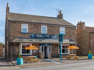 The George Country Inn, Wath