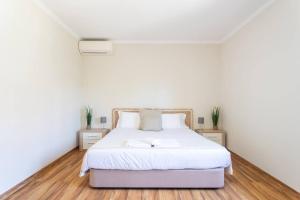 Aroeira Sunny Villa - Heated Pool extra cost