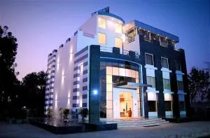 The Grand Aurra Resorts - Pīrthala