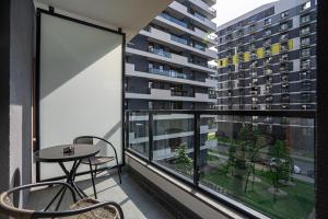 Kasprzaka 29A Business Apartments N1 - Parking, Balcony, Targi Expo - by Rentujemy