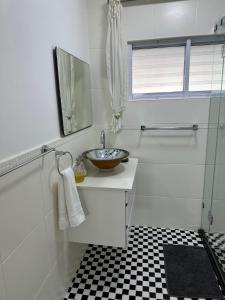 Umdloti Holiday Resort Apartment 514 - Amazing Breaker & Ocean Views