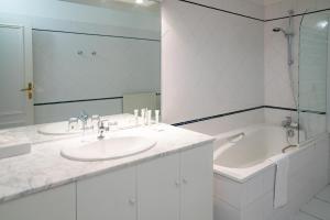 Hotels Hotel de Margaux : Chambre Supérieure - Vue sur Cour