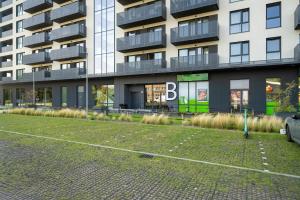 Wojciechowskiego Apartment with Parking by Noclegi Renters