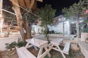 RedDoorz near Terminal Pasir Hayam Cianjur