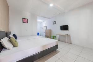 Urbanview Hotel DPineapple Villa Ciater by RedDoorz