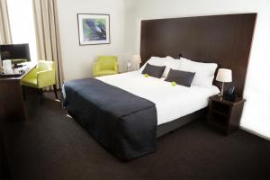 Deluxe Double Room room in Sandton Eindhoven Centre