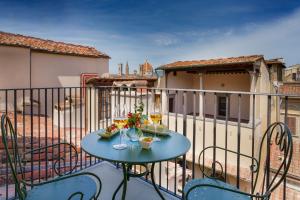 Visconte Filippo - La Dimora degli Affreschi Florence