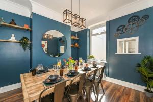 Luxury Central City Centre Townhouse with Garden