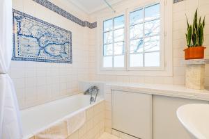 Appartements Stylish Modern Apartement - Art, Design, Garden, Villa des Ammonites : photos des chambres