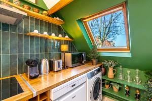 Appartements Stylish Modern Apartement - Art, Design, Garden, Villa des Ammonites : photos des chambres